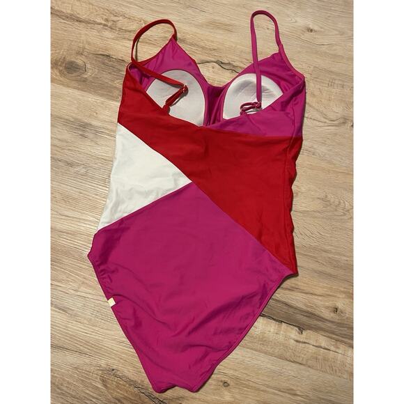 Summersalt Marina Lava Hibiscus Red and Pink Colorblock One Piece Swimsuit 10 - Picture 4 of 7